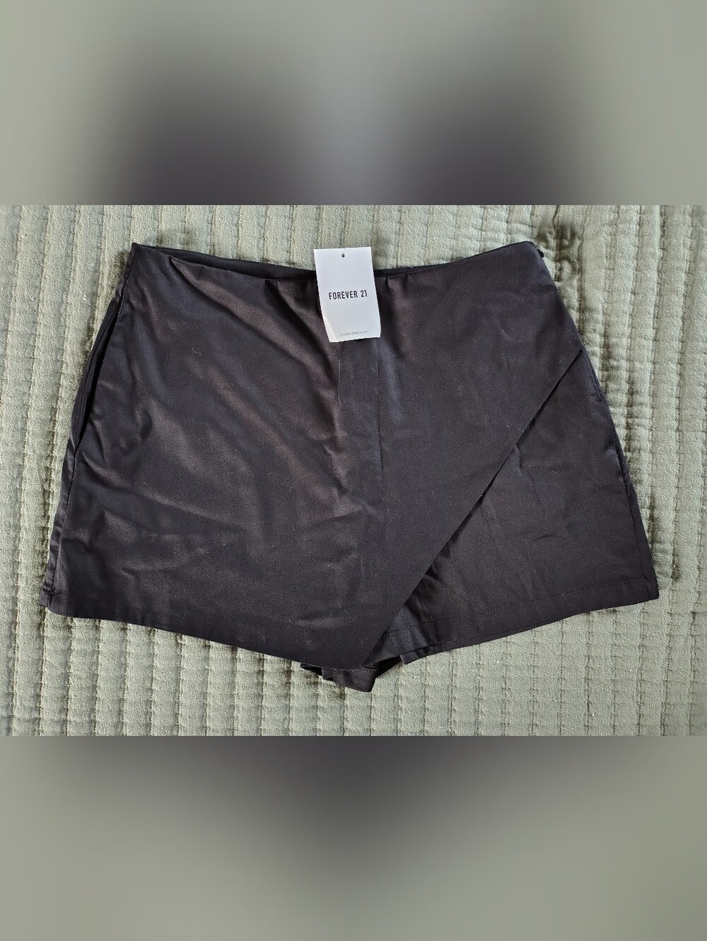 Forever 21 Black Wrap-Front Skort with Side Zipper - Size M:Medium